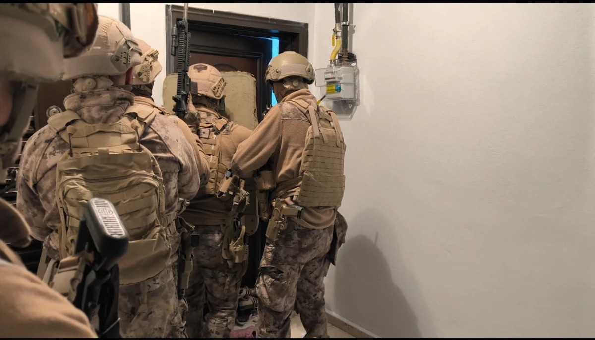  4 İLDE EŞ ZAMANLI OPERASYON