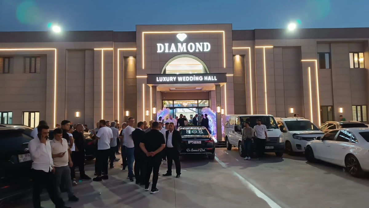   "DİAMOND LUXURY D&Uuml;Ğ&Uuml;N SALONU " A&Ccedil;ILIŞ İ&Ccedil;İN G&Uuml;N SAYIYOR