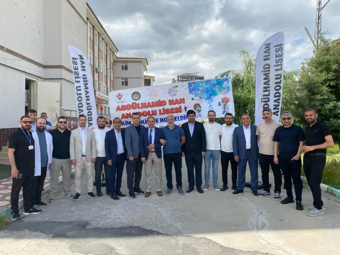 ABD&Uuml;LHAMİD HAN ANADOLU LİSESİNDE BİLİM VE SANAT R&Uuml;ZGARI: 19 PROJE G&Ouml;R&Uuml;C&Uuml;YE &Ccedil;IKTI