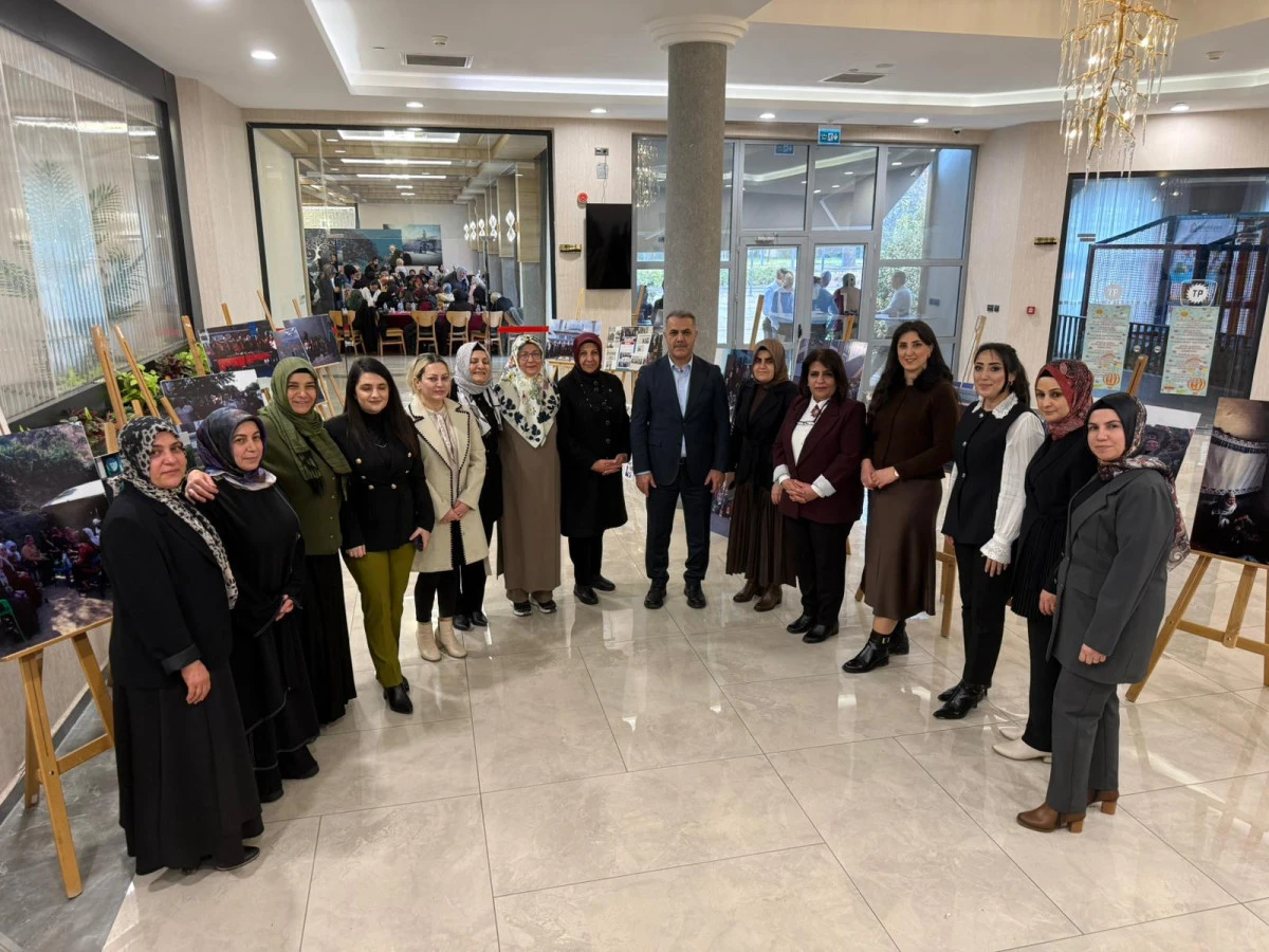 AK PARTİ BATMAN KADIN KOLLARI&rsquo;NDAN &ldquo;K&Ouml;KLERDEN GELECEĞE&rdquo; &Ccedil;ALIŞTAY