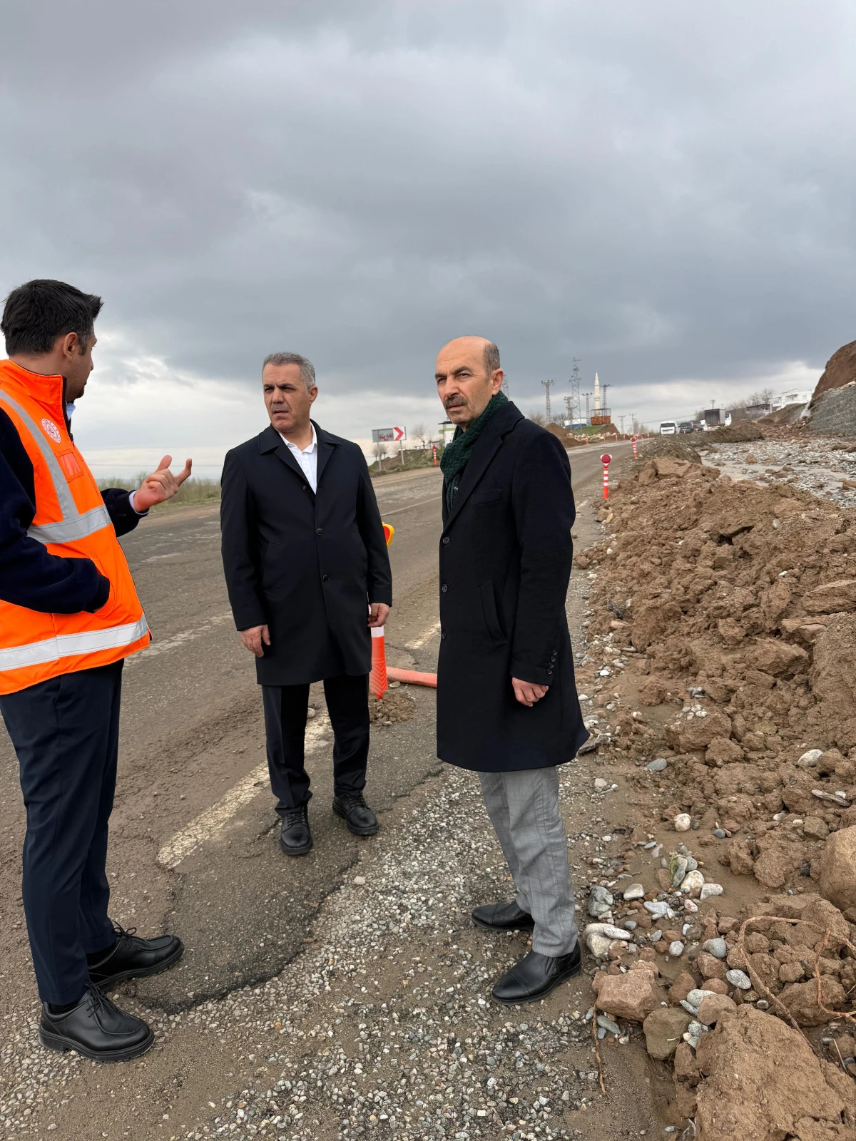 AK PARTİ HEYETİ B&Ouml;LGEDE İNCELEME YAPTI