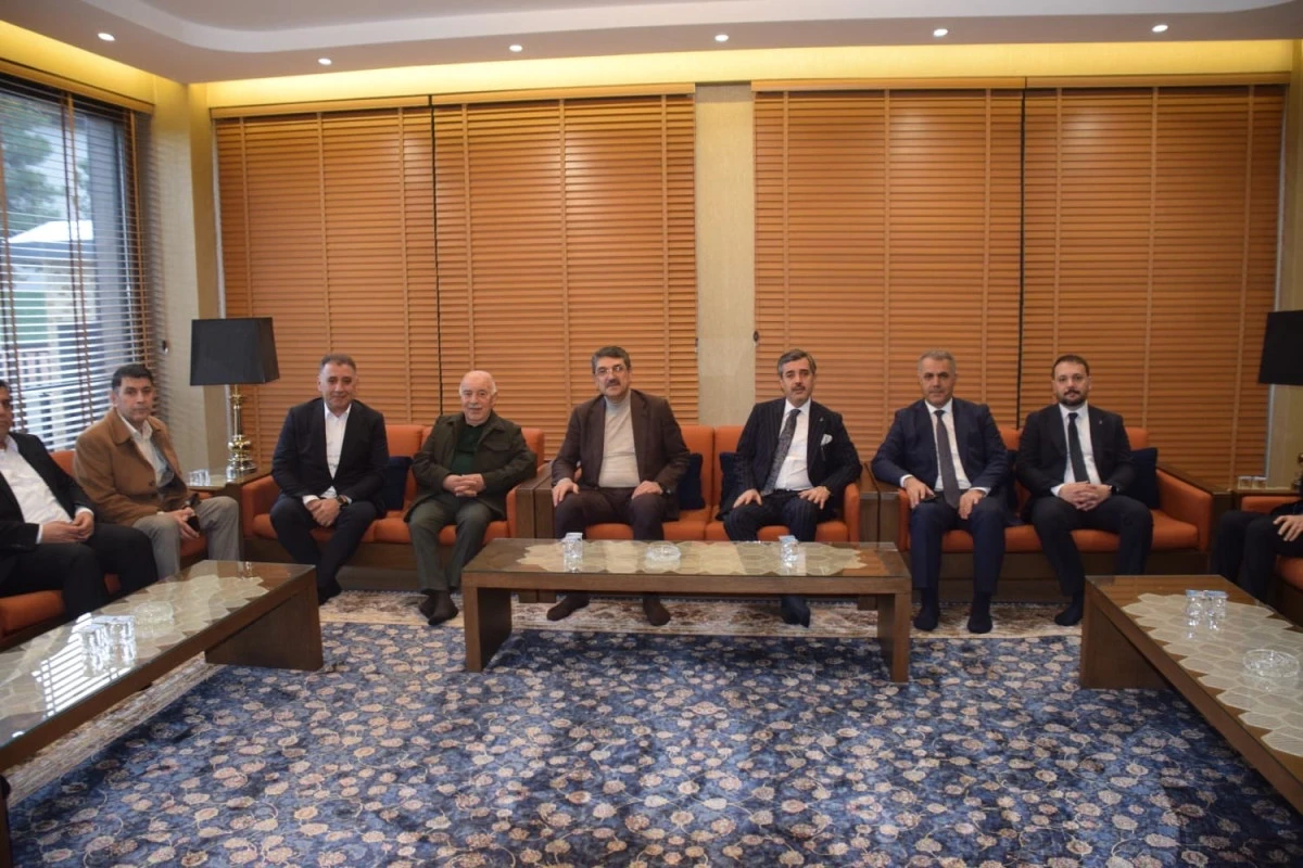 AK PARTİ HEYETİNDEN HAMİDİ AİLESİNE BAYRAM ZİYARETİ