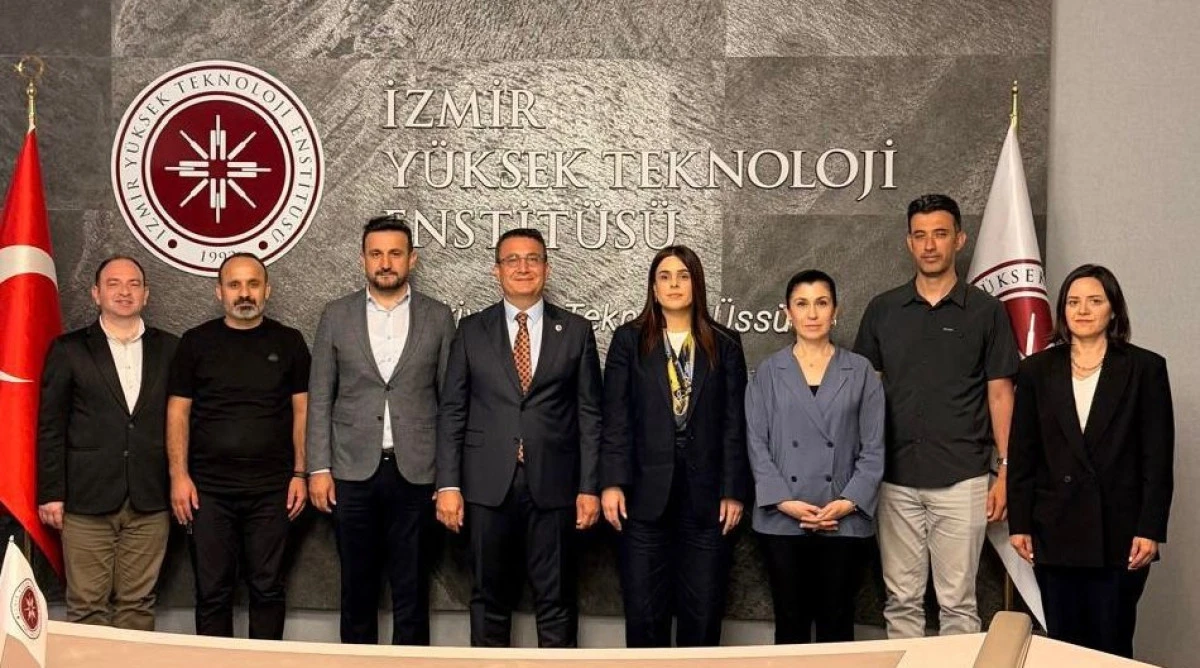 AK PARTİ HEYETİNDEN MERKEZİ İZMİR&rsquo;DE BULUNAN İYTE&rsquo;YE ZİYARET