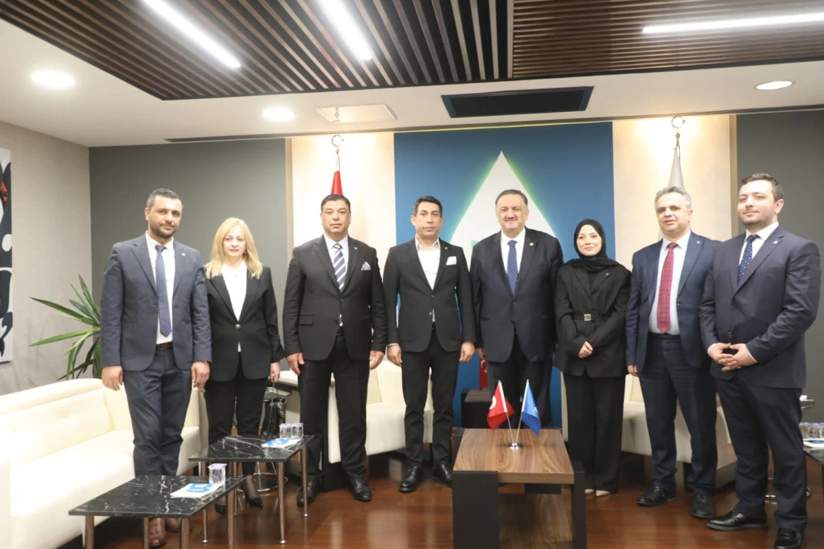 ANAVATAN PARTİSİ&rsquo;NDEN BAYRAMLAŞMA TURU