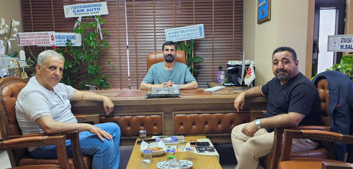ASKF BAŞKANI AKYOL VE BHA MEDYA SAHİBİ SEYREK&rsquo;TEN GAZETEMİZE ZİYARET