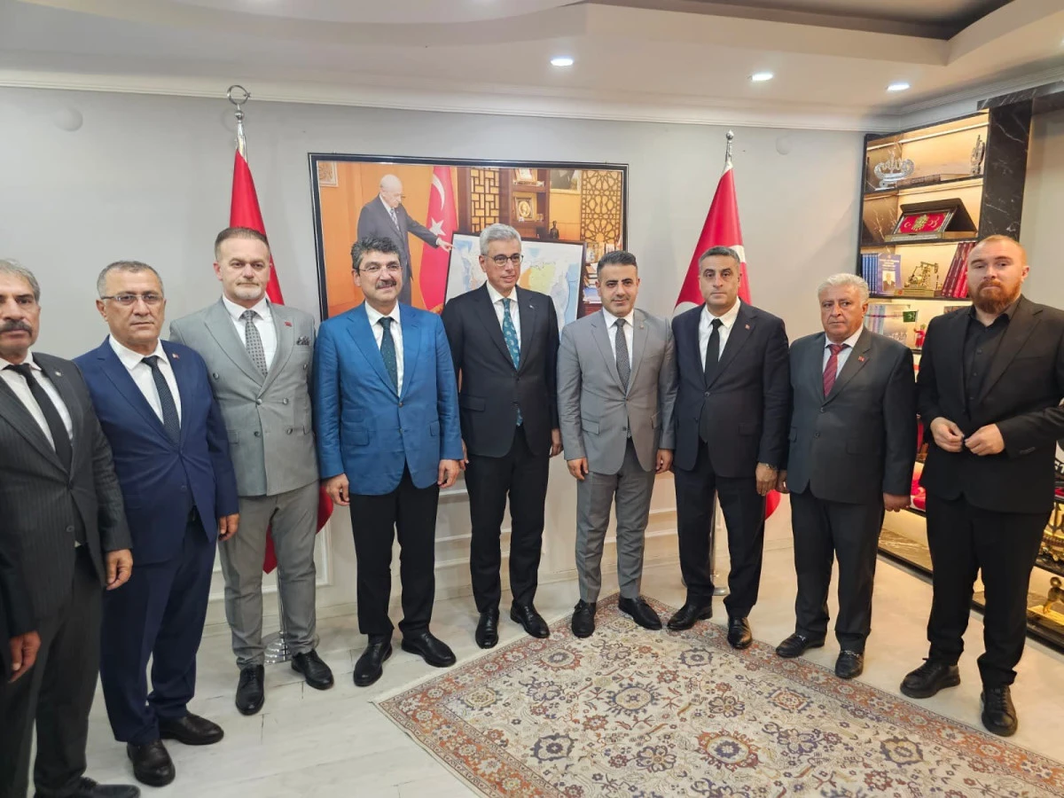 BAKAN MEMİŞOĞLU MHP BATMAN İL BAŞKANLIĞI&rsquo;NI ZİYARET ETTİ