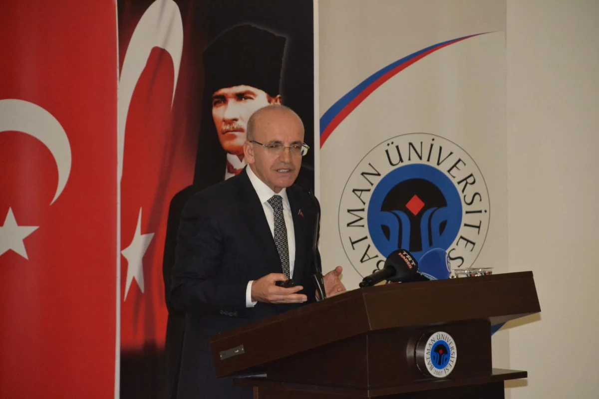 BAKAN ŞİMŞEK, "K&Uuml;RESEL EKONOMİDE K&Ouml;KL&Uuml; BİR KIRILMA YAŞANIYOR"