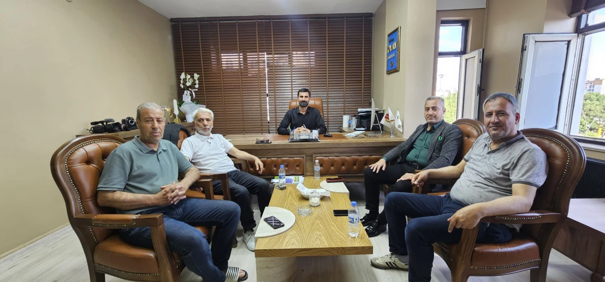 BATMAN BAĞIMSIZ GAZETESİ&rsquo;NDEN GAZETEMİZE KUTLAMA ZİYARETİ