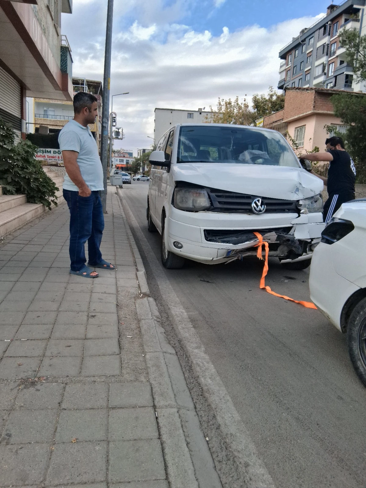 BATMAN BAHÇELİEVLER'DE MADDİ HASARLI TRAFİK KAZASI