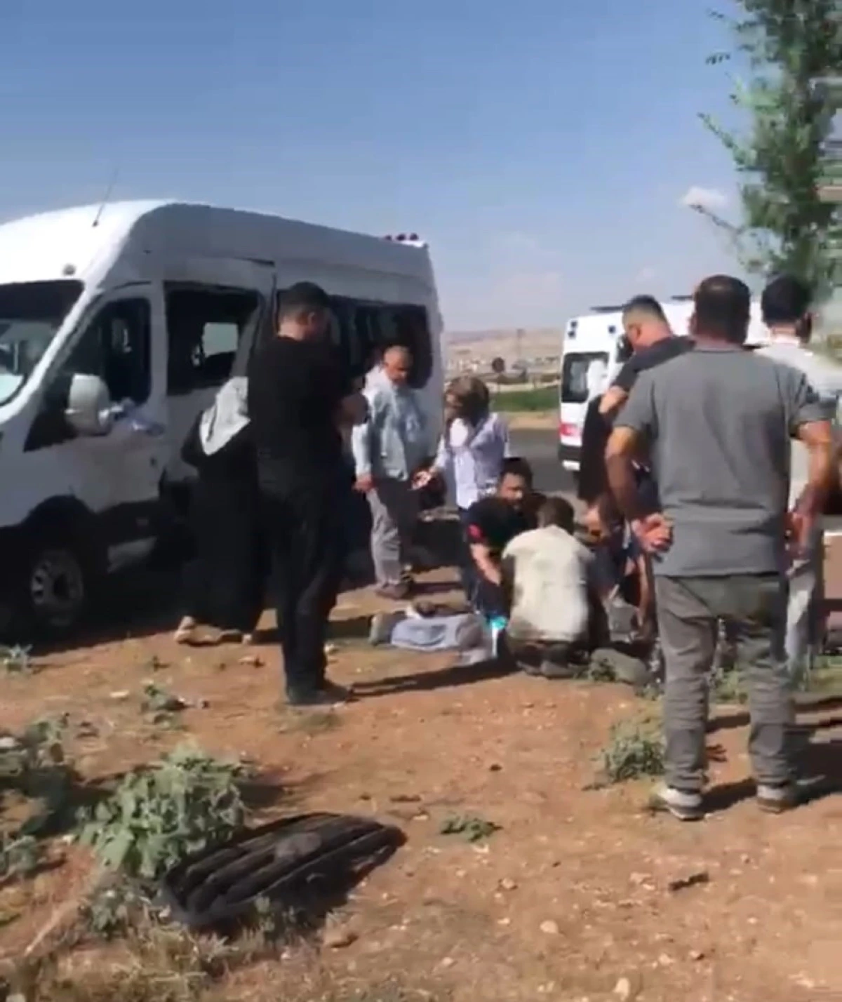 BATMAN &Ccedil;EVRE YOLUNDA KAZA: 12 YARALI