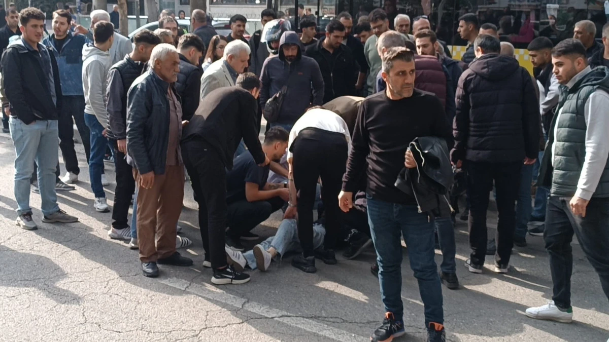 BATMAN’DA 17 YAŞINDAKİ GENCE OTOMOBİL ÇARPTI