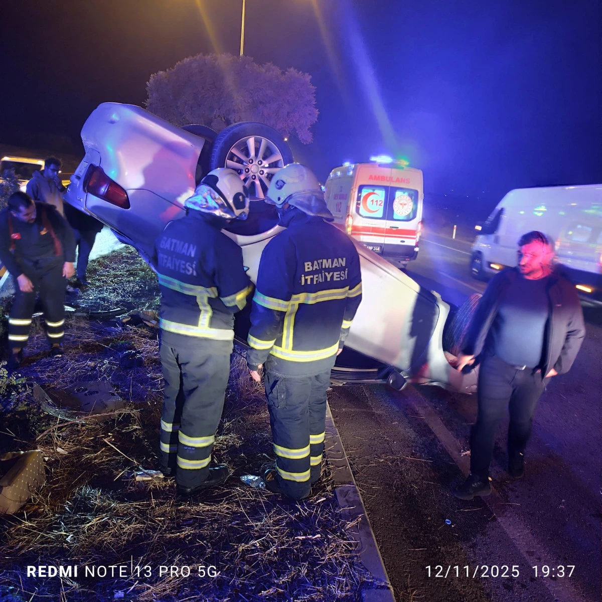 BATMAN GÜNEY ÇEVRE YOLUNDA KAZA: 2 YARALI