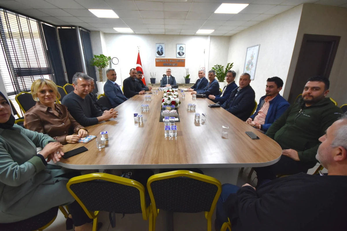 Batman Milli Eğitimde Kalemyar Dergisi toplantısı