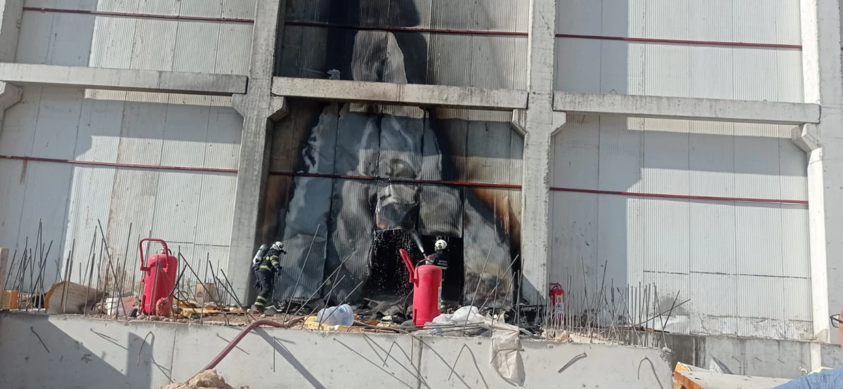  BATMAN OSB'DE FABRİKA YANGINI KORKUTTU