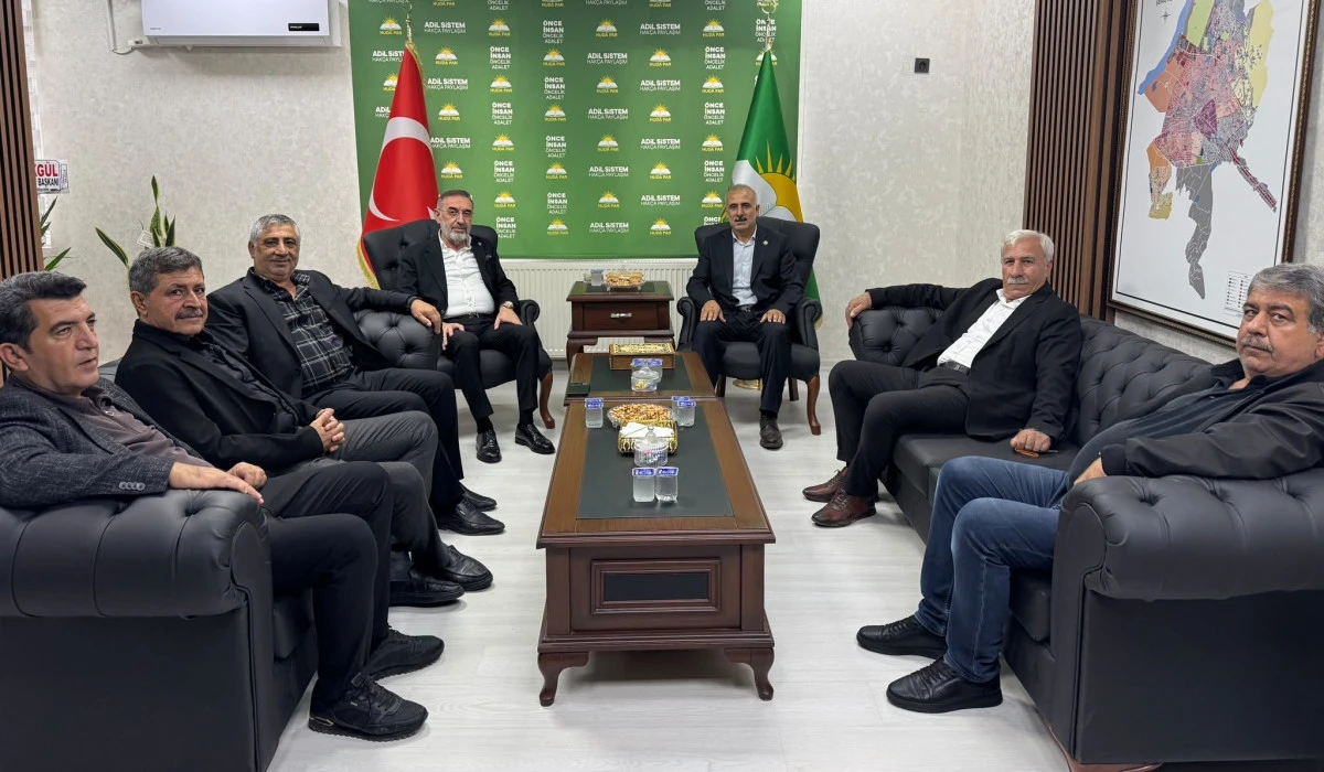 BATMAN RECEBANLILAR DERNEĞİ, H&Uuml;DA PAR'IN YENİ BATMAN İL BAŞKANI MEHMET EMİN DOĞRU&rsquo;YA TEBRİK ZİYARETİNDE BULUNDU