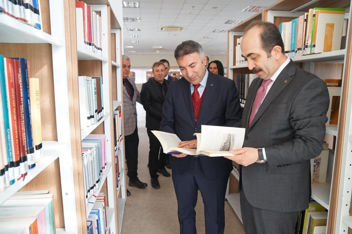 Batman Üniversitesi’nde 100. Yıl Kitaplığı açıldı