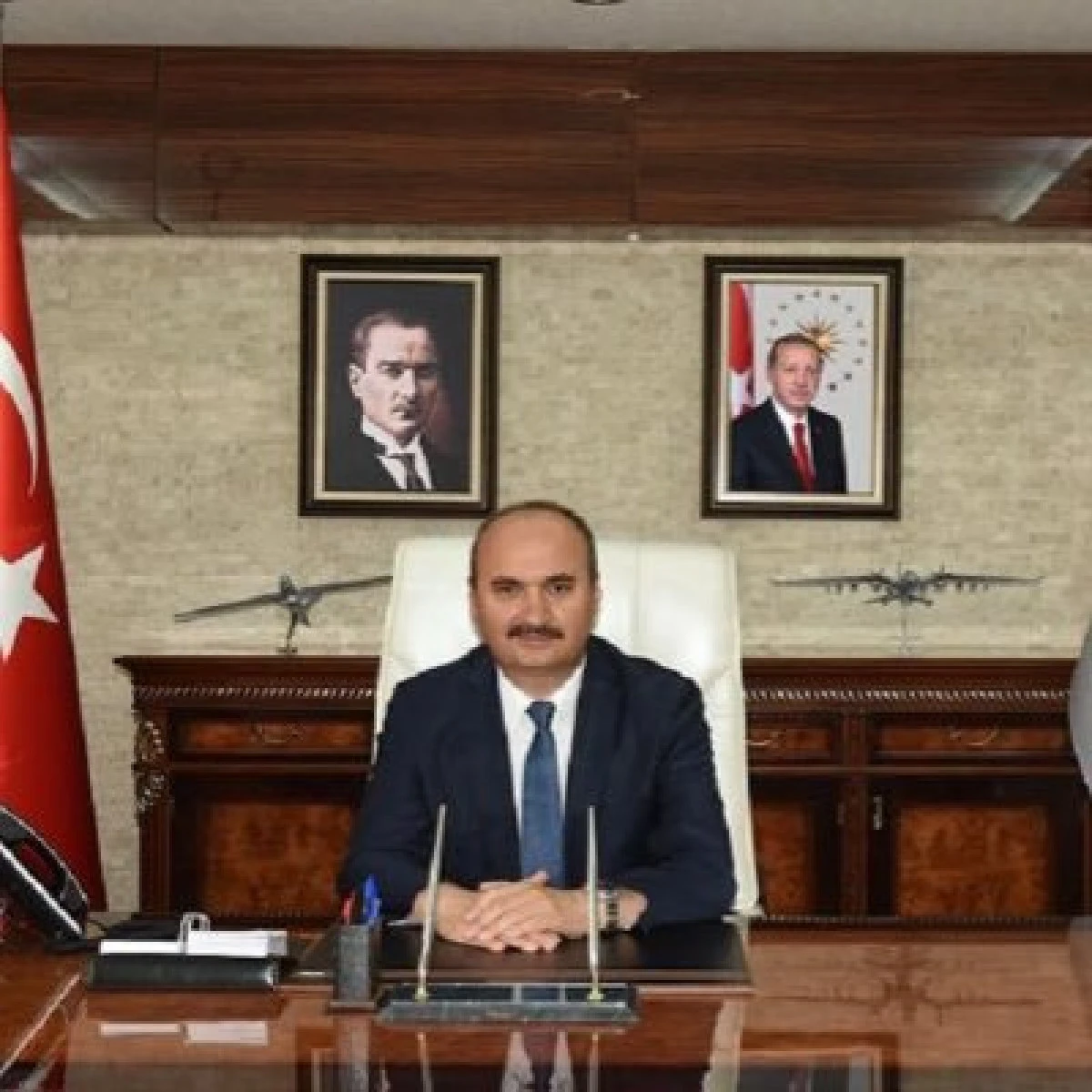 Batman Valisi Canalp'ten &ccedil;arpıcı &ccedil;ıkış: