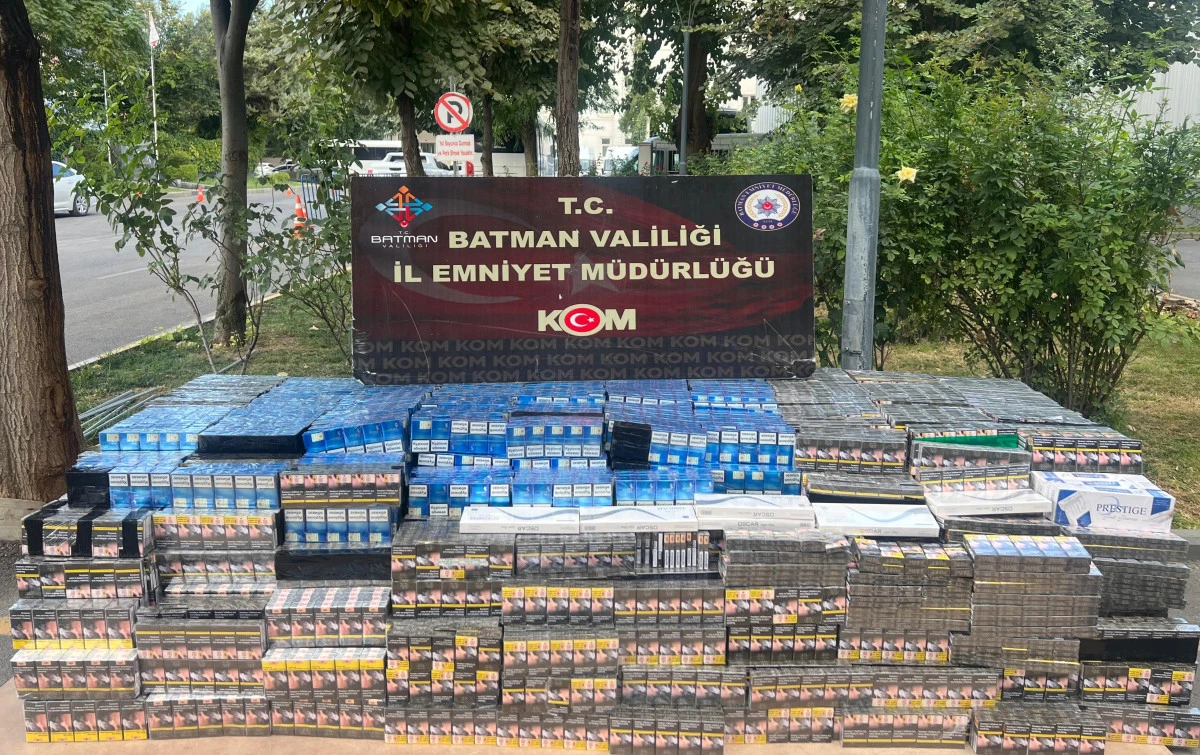 BATMAN&rsquo;DA 18 BİN 380 PAKET KA&Ccedil;AK SİGARA ELE GE&Ccedil;İRİLDİ