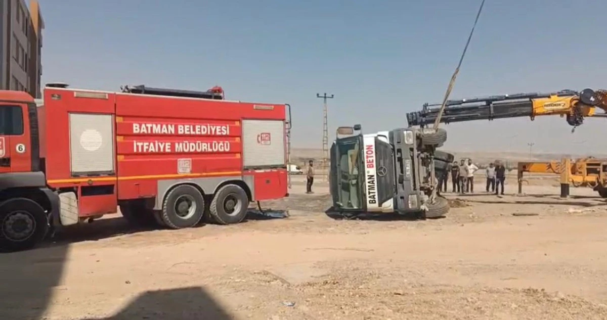 BATMAN&rsquo;DA BETON MİKSERİ DEVRİLDİ