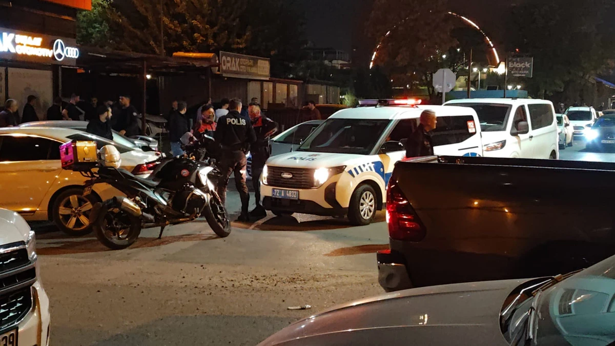 BATMAN&rsquo;DA &Ccedil;IKAN KAVGA POLİS M&Uuml;DAHALESİYLE B&Uuml;Y&Uuml;MEDEN &Ouml;NLENDİ