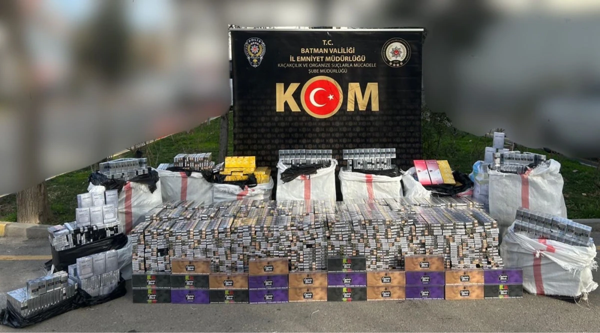 BATMAN&rsquo;DA HURDALARIN ALTINDAN 28 BİN PAKET KA&Ccedil;AK SİGARA &Ccedil;IKTI