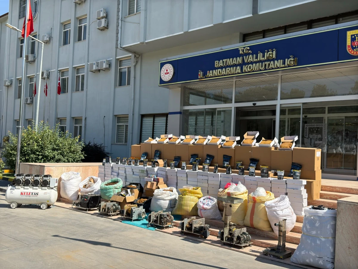 BATMAN&rsquo;DA KA&Ccedil;AK&Ccedil;ILIK OPERASYONUNDA BİNLERCE KA&Ccedil;AK &Uuml;R&Uuml;N ELE GE&Ccedil;İRİLDİ