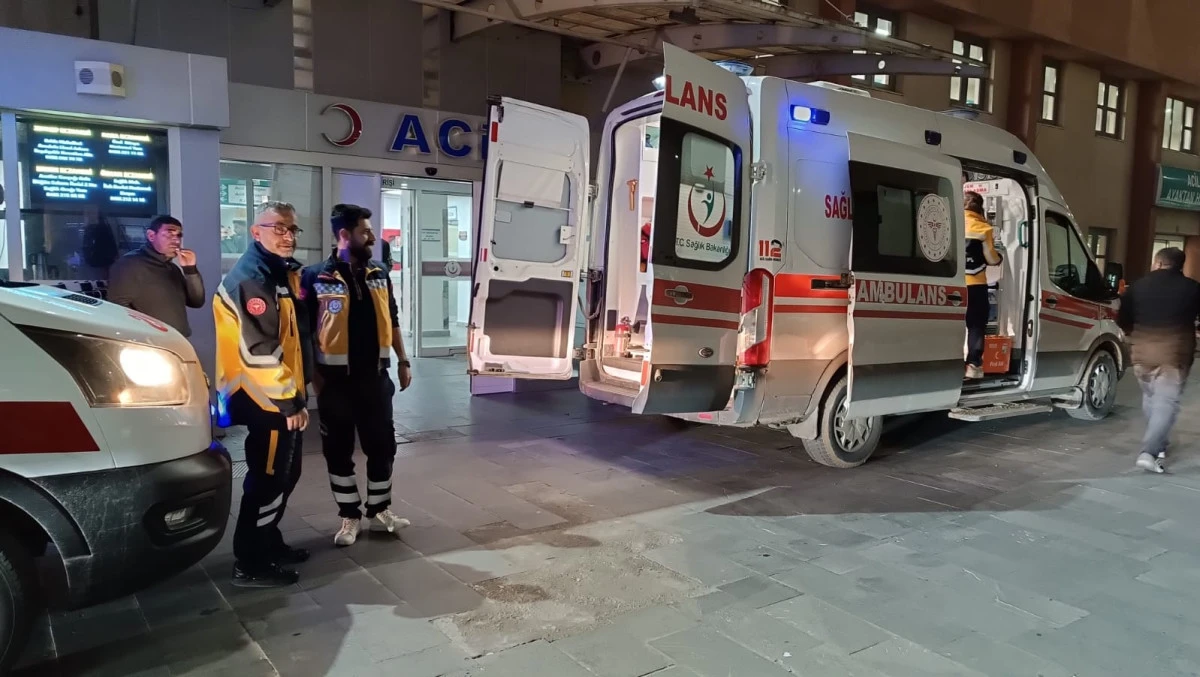 BATMAN'DA KARŞIYA GE&Ccedil;MEK İSTEYEN YAYAYA OTOMOBİL &Ccedil;ARPTI