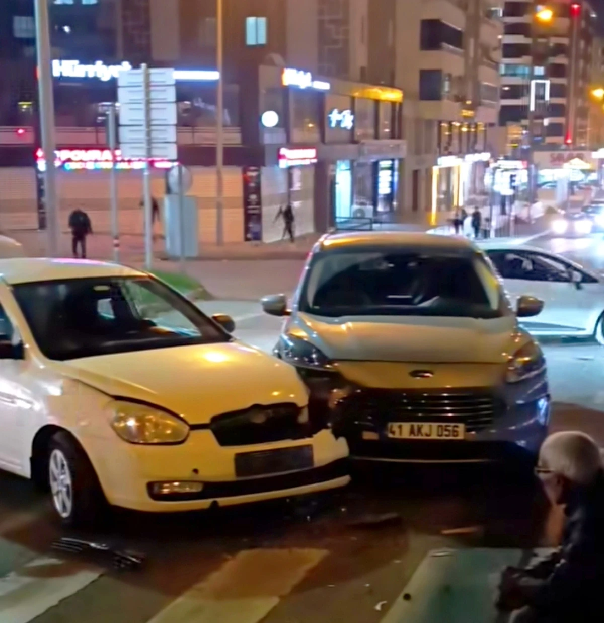 Batman&rsquo;da maddi hasarlı kaza