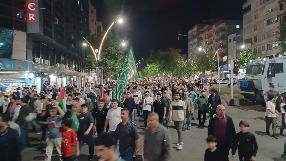 Batman'da on binler Gazze için yürüdü