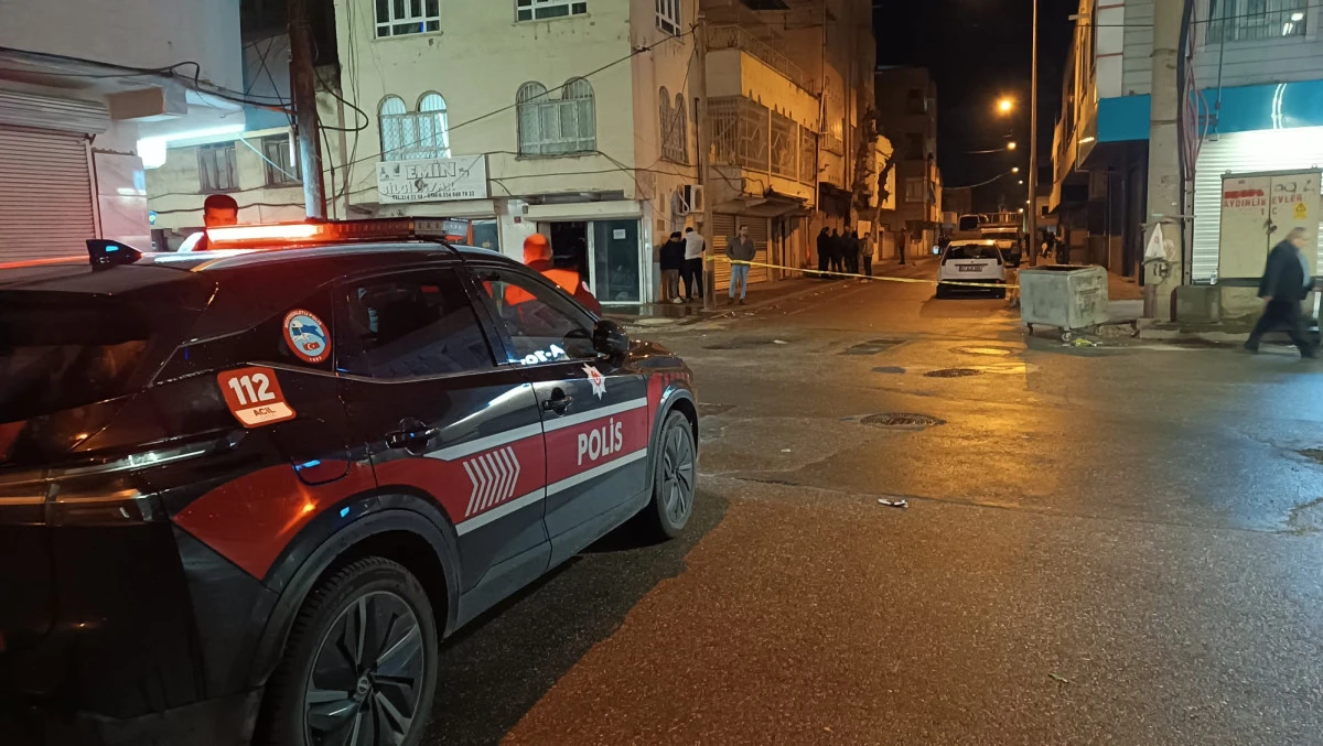 BATMAN&rsquo;DA  TAŞLI  VE SOPALI  KAVGA: 9 YARALI