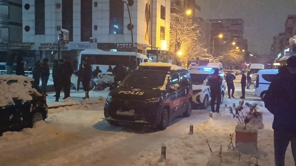 BATMAN&rsquo;DA YENİ YILIN İLK KAVGASI POLİS M&Uuml;DAHALE ETTİ