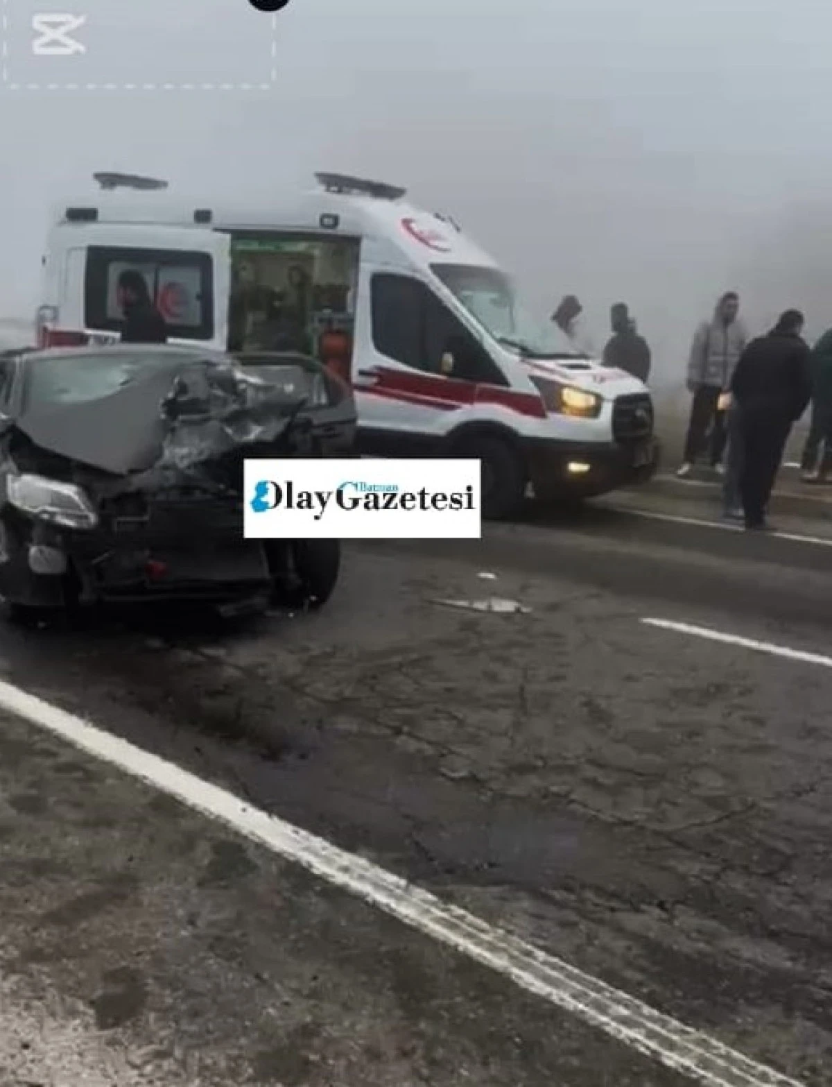 BATMAN&rsquo;DA ZİNCİRLEME TRAFİK KAZASI: 2&rsquo;Sİ AĞIR 14 YARALI