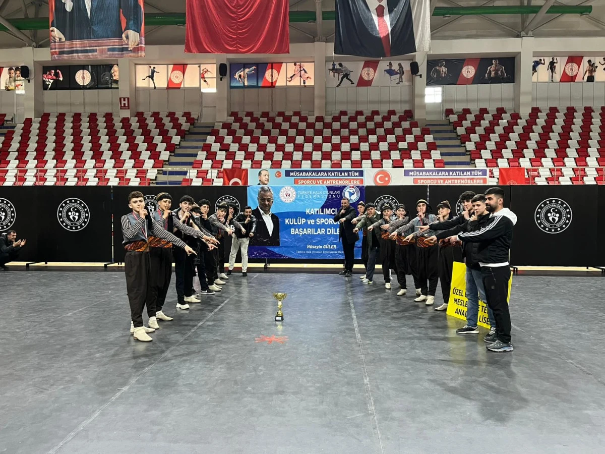 Batmanlı &Ouml;ğrencilerden B&ouml;lge Şampiyonluğu: Gururlandıran Başarı