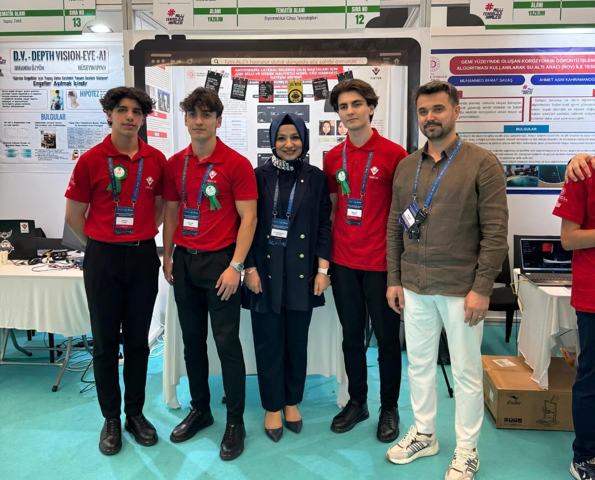 BATMANLI ÖĞRENCİLERDEN TÜBİTAK FİNALLERİNDE GURURLANDIRAN BAŞARI