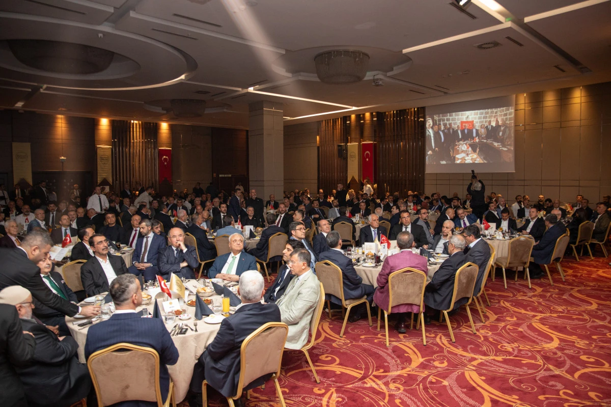   BATMANLILAR ANKARA'DA G&Uuml;&Ccedil;L&Uuml; BİR TABLO OLUŞTURDU