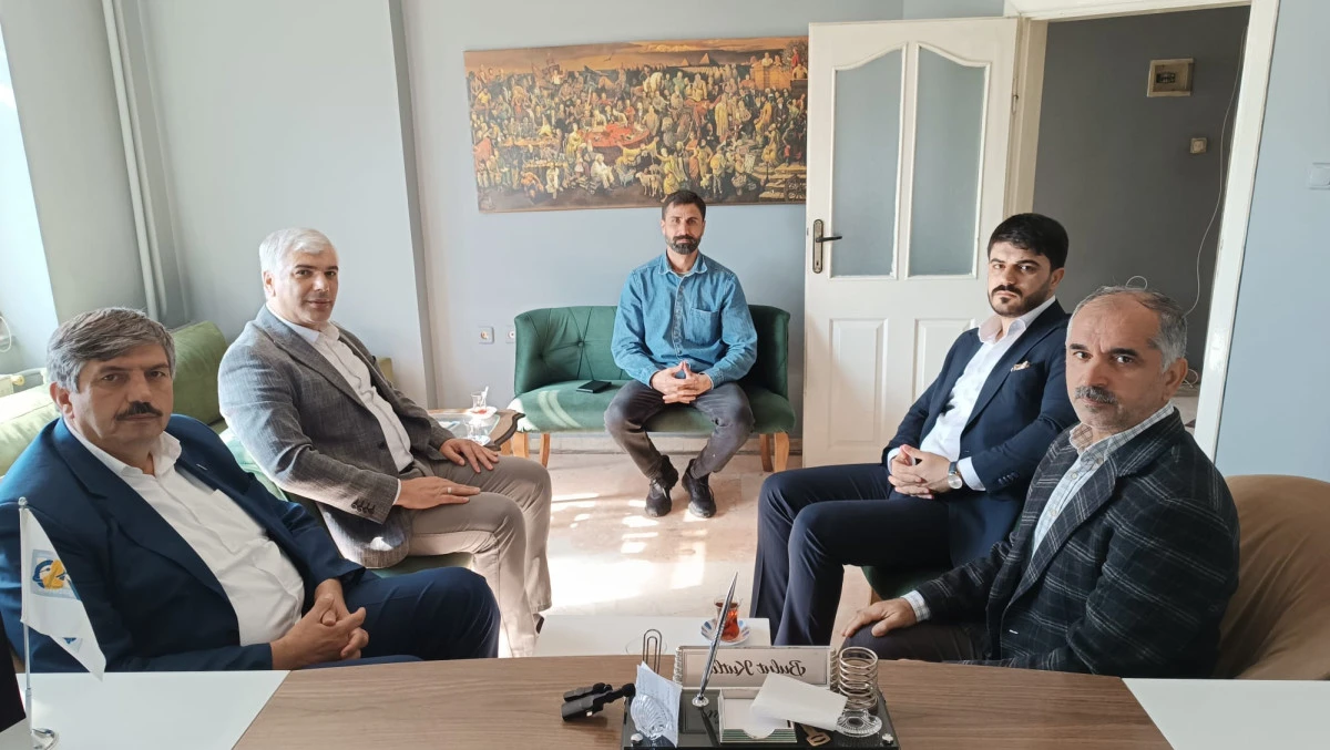 BESO BAŞKANI ÇİFTÇİ'DEN GAZETEMİZE ZİYARET: FORD'LA ÖZEL İNDİRİM KAMPANYASINI DUYURDU