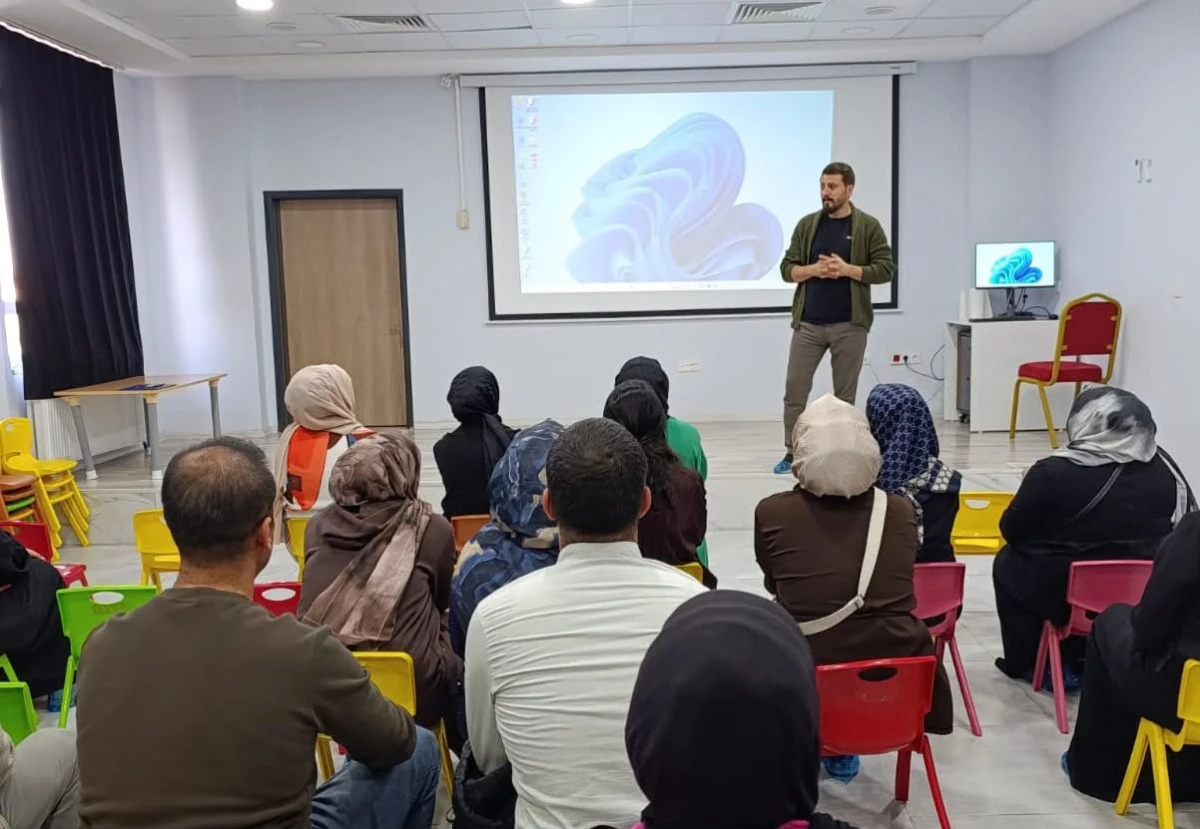 BİLİN&Ccedil;Lİ ANNELER, G&Uuml;VENLİ YARINLAR: DİCLE ANAOKULUNDA ANLAMLI SEMİNER