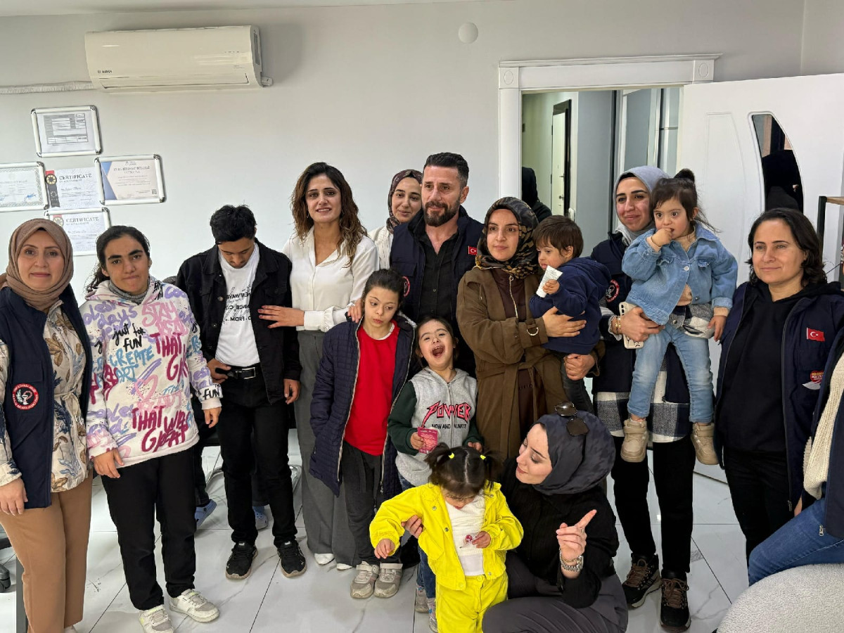  BİR KALP BİN UMUT DERNEĞİ’NDEN 21 MART DÜNYA DOWN SENDROMU GÜNÜ’NE ÖZEL ANLAMLI ETKİNLİK