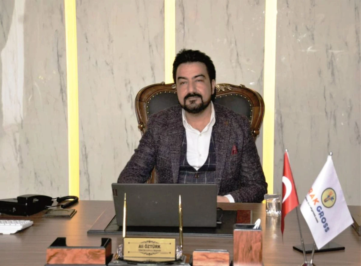 BURAK GROSS 5. YILINI B&Uuml;Y&Uuml;K İNDİRİMLERLE KUTLUYOR