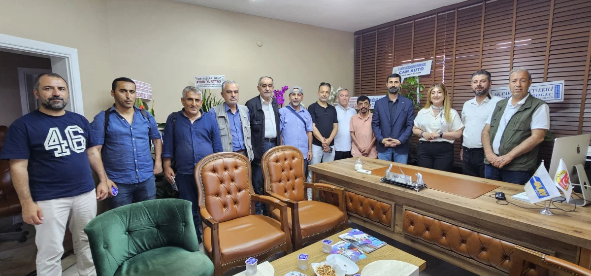 &Ccedil;ALIŞAN GAZETECİLER DERNEĞİNDEN GAZETEMİZE ZİYARET