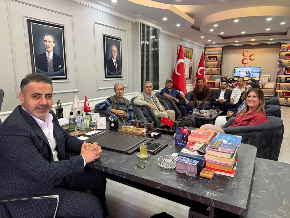 &Ccedil;ALIŞAN GAZETECİLERDEN MHP&rsquo;YE ZİYARET: BATMAN&rsquo;I G&Uuml;ZEL GELİŞMELER BEKLİYOR