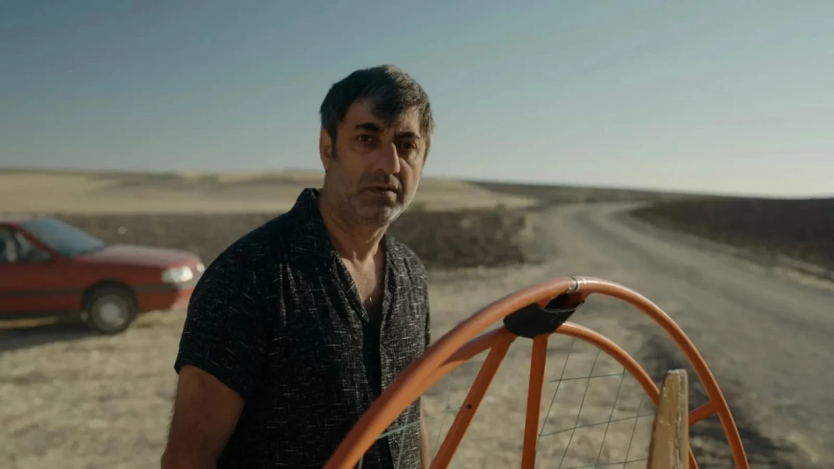 CANNES &Ouml;D&Uuml;LL&Uuml; Y&Ouml;NETMENDEN "VEFA" FİLMİ: U&Ccedil;AN K&Ouml;FTECİ VİZYONDA