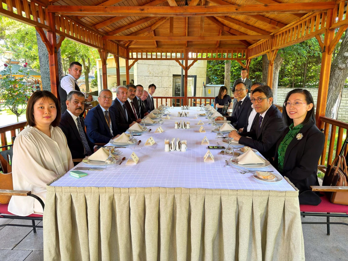 &Ccedil;in B&uuml;y&uuml;kel&ccedil;isi Jiang Xuebin&rsquo;den Batman&rsquo;a Yatırım ve İş Birliği Mesajı