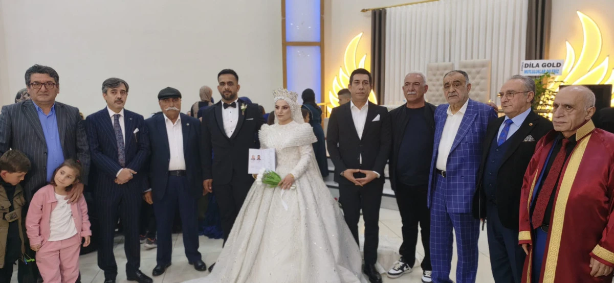 DAL VE YAĞMUR AİLELERİNİN MUTLU G&Uuml;N&Uuml;