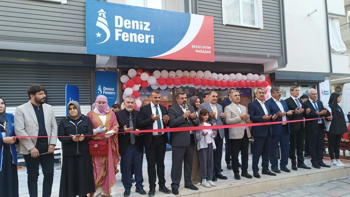 DENİZ FENERİ’NDEN HAYIR MAĞAZASI
