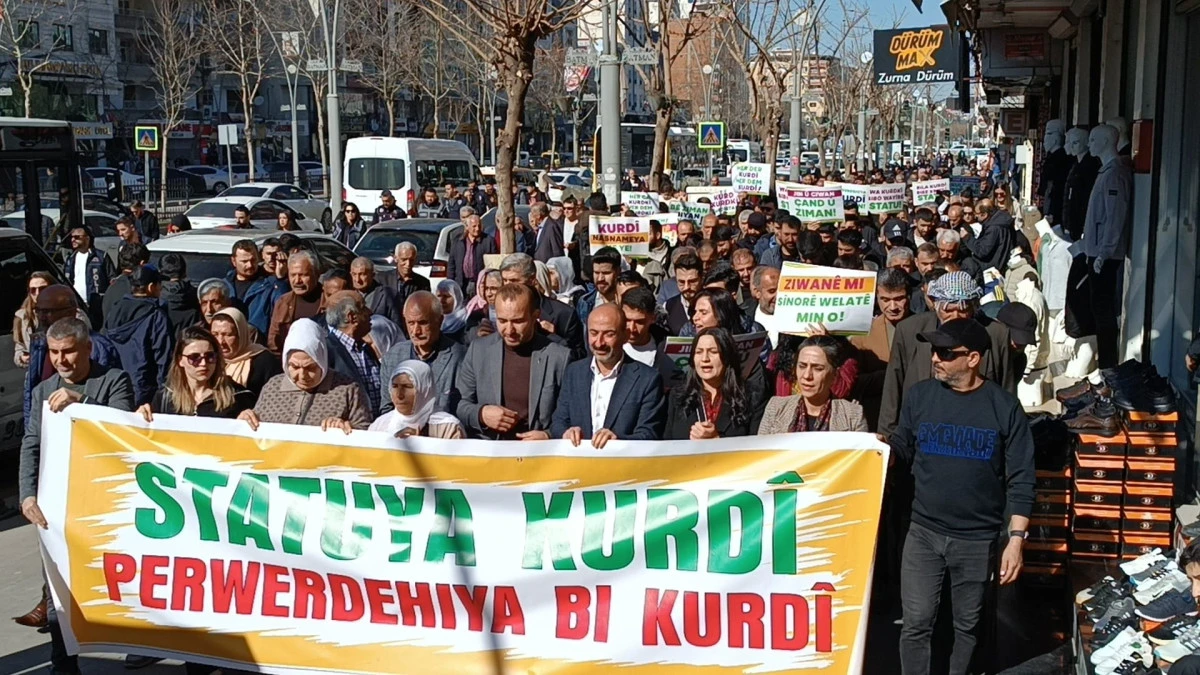 EMEK VE DEMOKRASİ PLATFORMU ANADİL İ&Ccedil;İN Y&Uuml;R&Uuml;D&Uuml;