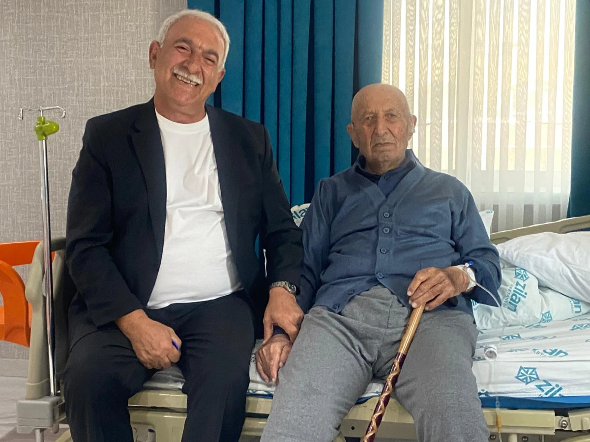 ESKİ BAŞKAN KALKAN'DAN, İŞ İNSANI AYDİŞ'İN BABASINA ZİYARET