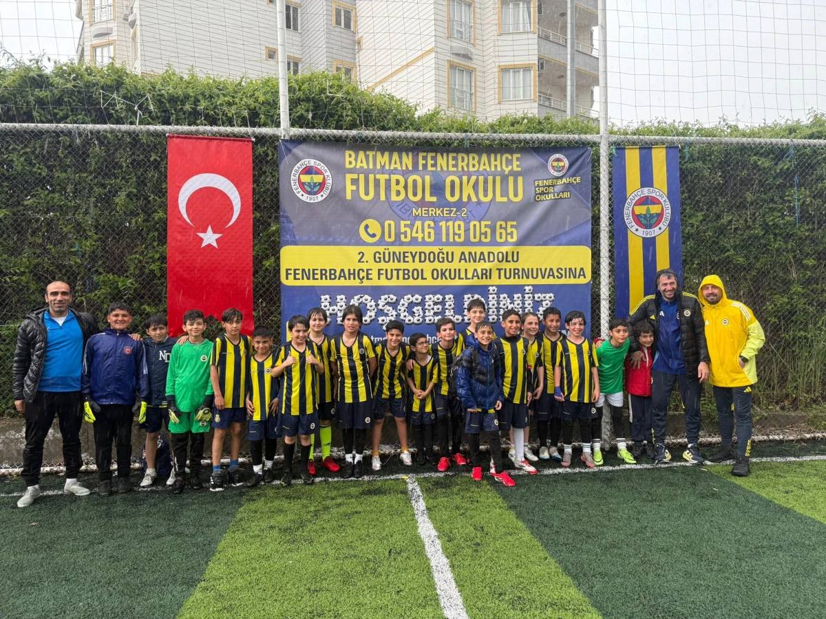 Fenerbah&ccedil;e Futbol Okulları B&ouml;lge Şampiyonası Batman&rsquo;da D&uuml;zenlendi: Şampiyon Batman