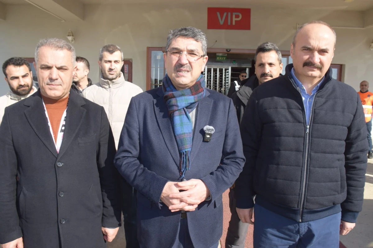 FERHAT NASIROĞLU: &ldquo;SAHAMIZ KAPANMASIN, TAHRİKLERE KAPILMAYALIM&rdquo;