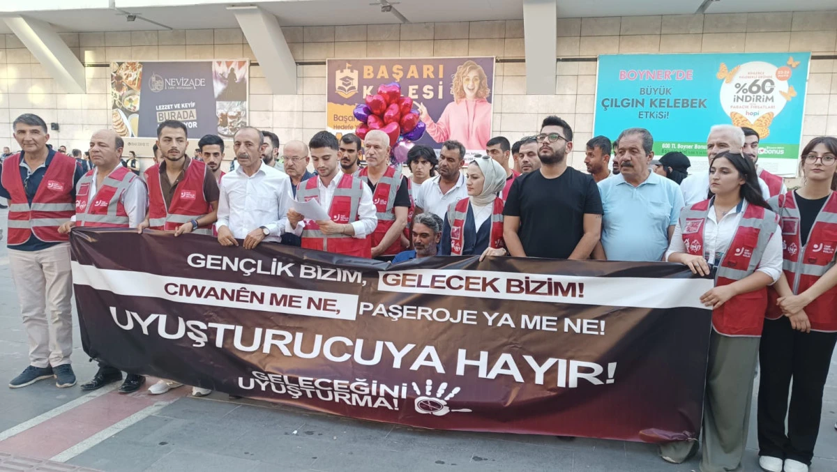 .GENÇLİKTEN 